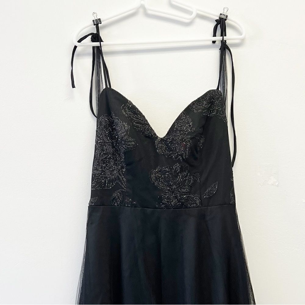 Hayley Paige Occasions Bridesmaid Gown Style 5903 Black, Size 8 - Picture 2 of 15